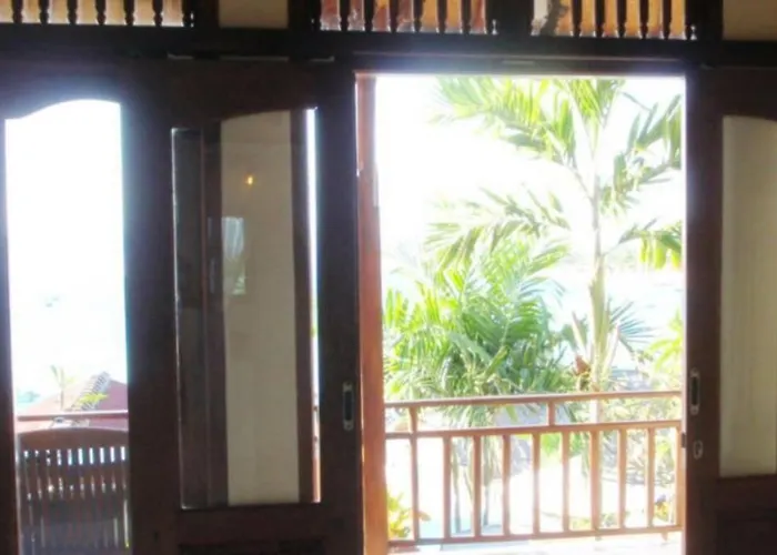 ホテル Lembongan Reef 4*