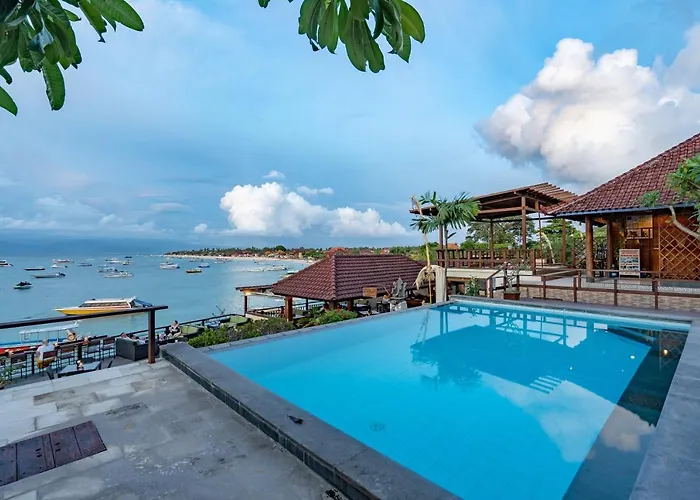 Lembongan Reef ホテル レンボンガン島